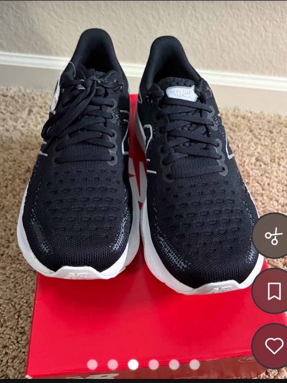 New Balance Black & White Women’s 1080 V12 Fresh Foam Athletic Running Shoes - Picture 3 of 6